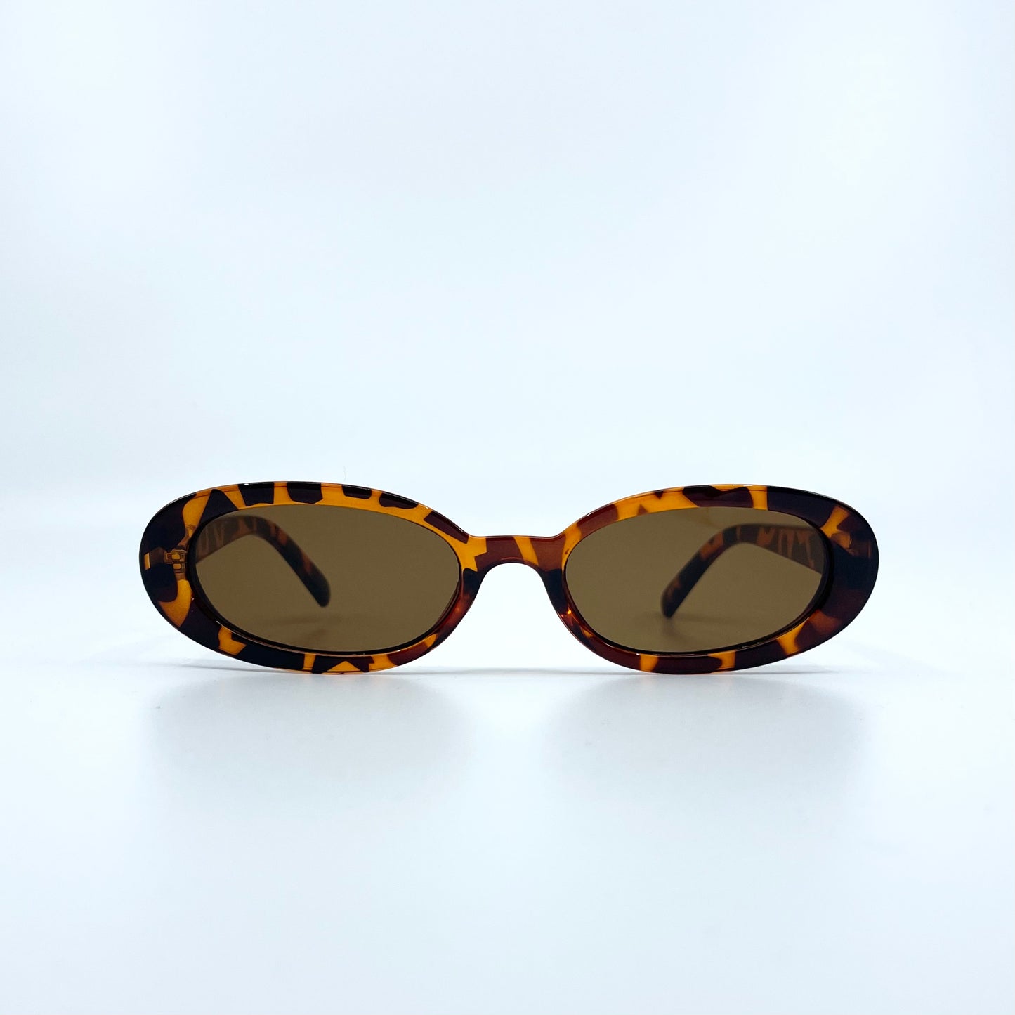 “Downtown” Oval Sunglasses